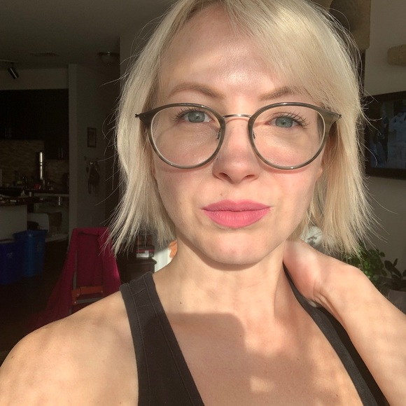 Meet your Posher, Meredith - Picture 4 of 5